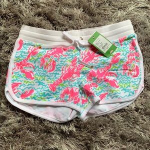 Comfy patterned shorts